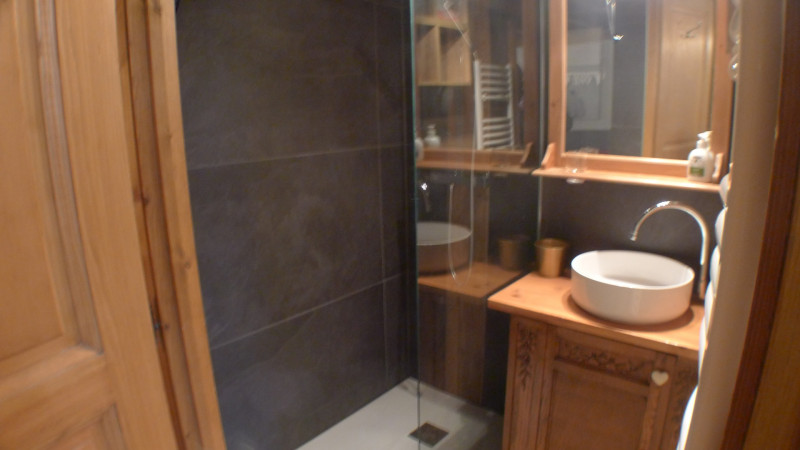 _lv_images__lot_0000000193_06_3595940