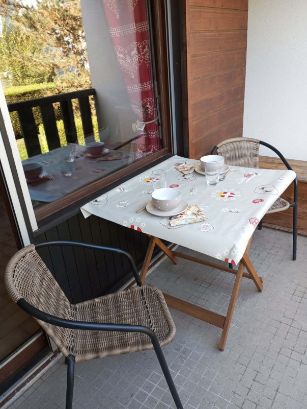 _lv_images__lot_0000000195_12_3570822