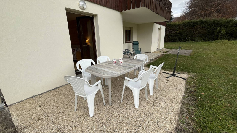 _lv_images__lot_0000000196_11_3650159