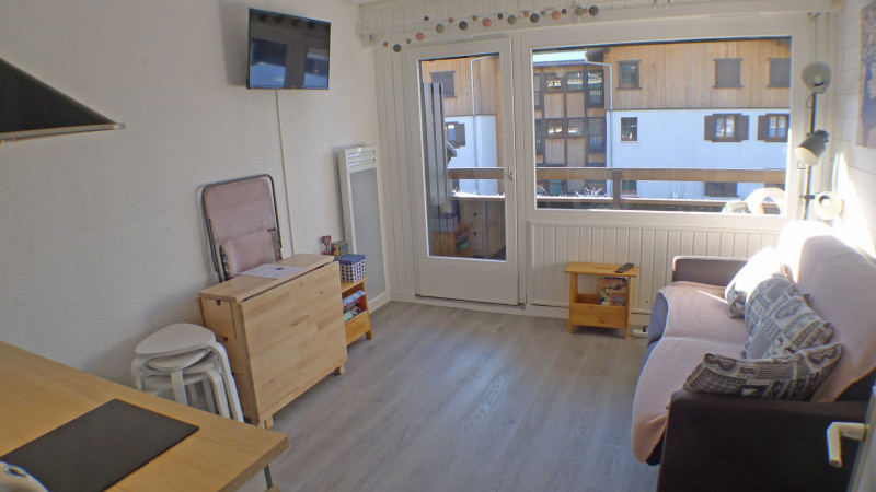 _lv_images__lot_0000000197_03_3421537 _lv_images__lot_0000000197_03_3421537