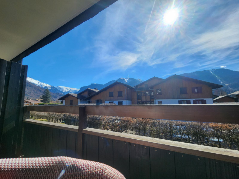 _lv_images__lot_0000000197_04_4082731