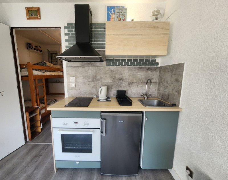 _lv_images__lot_0000000197_15_3647447