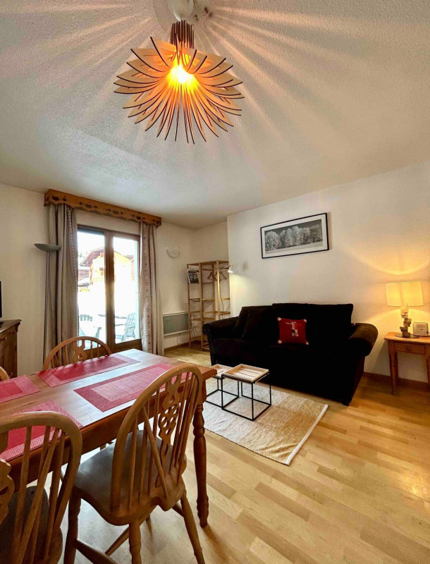 _lv_images__lot_0000000198_02_3393544