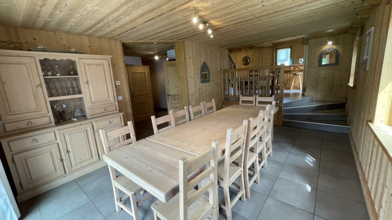 _lv_images__lot_0000000200_05_3298161 _lv_images__lot_0000000200_05_3298161