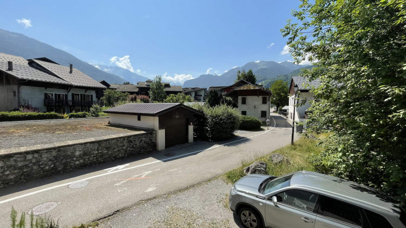 _lv_images__lot_0000000203_05_3449335