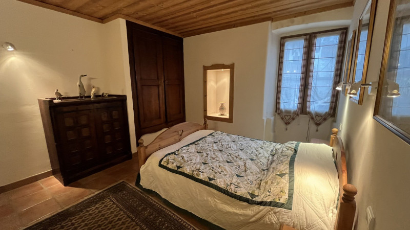 _lv_images__lot_0000000203_09_3257787 _lv_images__lot_0000000203_09_3257787