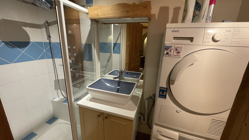 _lv_images__lot_0000000203_16_3440085 _lv_images__lot_0000000203_16_3440085