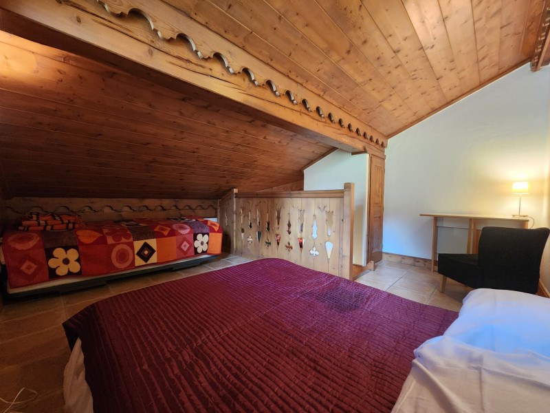 _lv_images__lot_0000000206_11_3474539