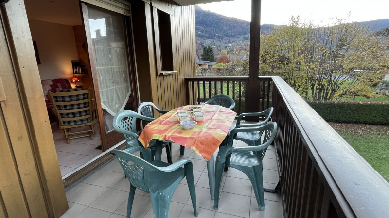 _lv_images__lot_0000000213_11_3400088