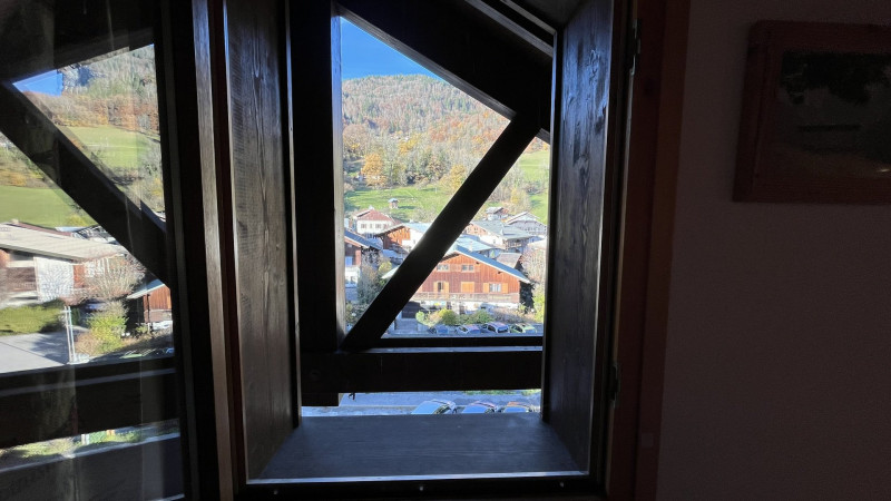 _lv_images__lot_0000000214_13_3201960 _lv_images__lot_0000000214_13_3201960