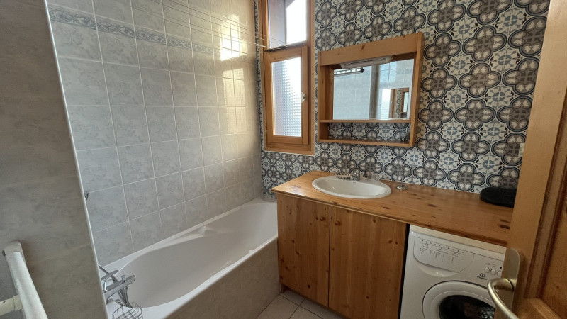 _lv_images__lot_0000000214_14_3526642