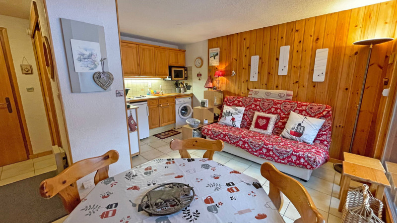 _lv_images__lot_0000000217_04_3415411 _lv_images__lot_0000000217_04_3415411