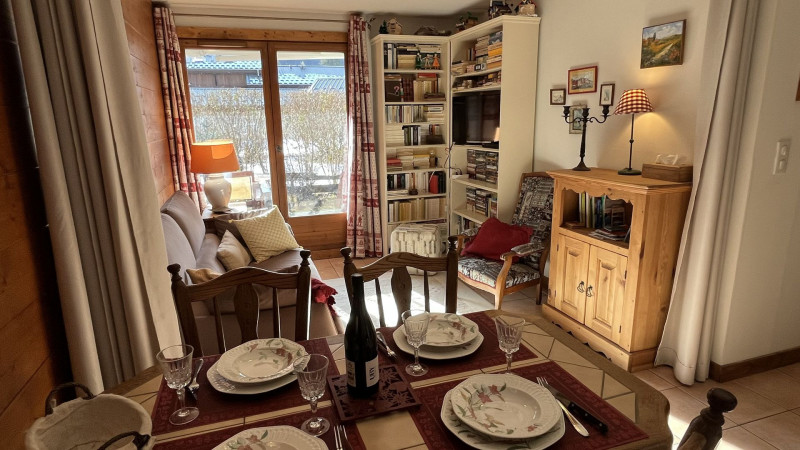 _lv_images__lot_0000000218_08_3723653