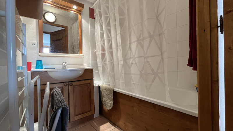 _lv_images__lot_0000000218_13_3726681