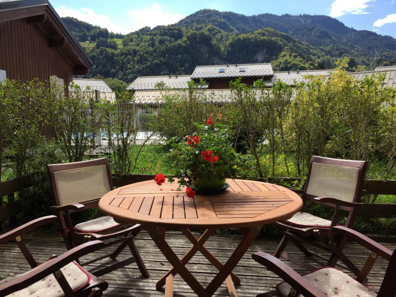 _lv_images__lot_0000000218_16_3532433