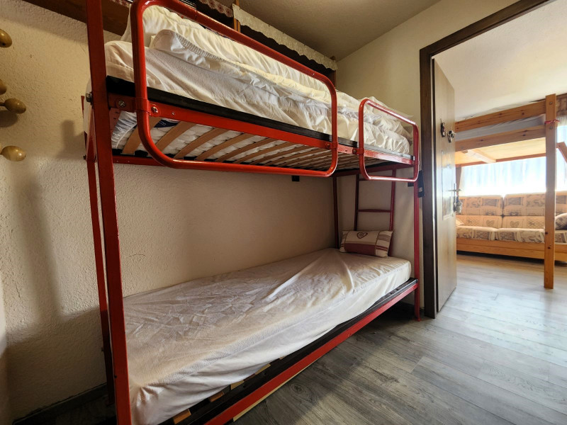 _lv_images__lot_0000000219_12_3644531 _lv_images__lot_0000000219_12_3644531