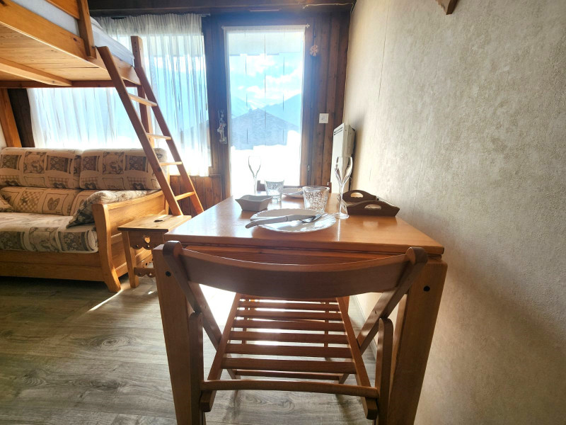 _lv_images__lot_0000000219_14_3631399