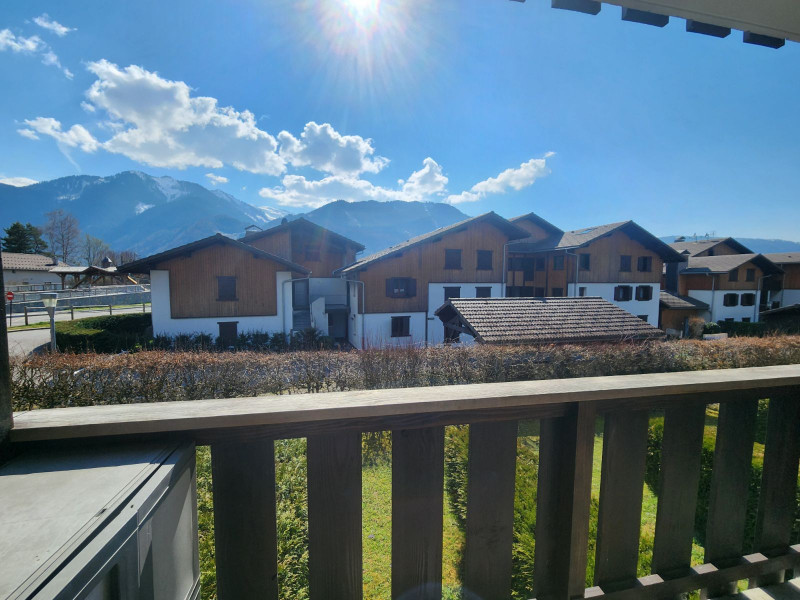 _lv_images__lot_0000000219_15_3699987