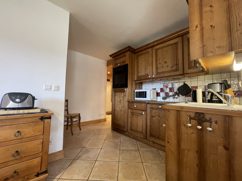 _lv_images__lot_0100010945_06_4031510