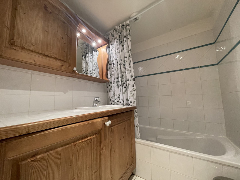 _lv_images__lot_0100010945_14_3716839