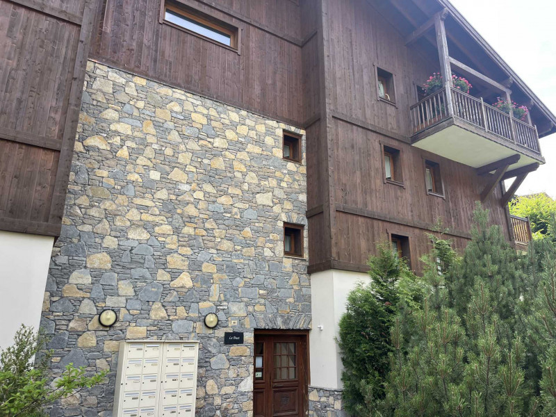 _lv_images__lot_0100021051_16_3265871 _lv_images__lot_0100021051_16_3265871