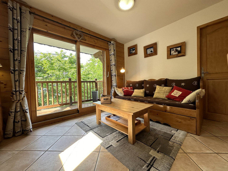 _lv_images__lot_0100030947_02_3562701