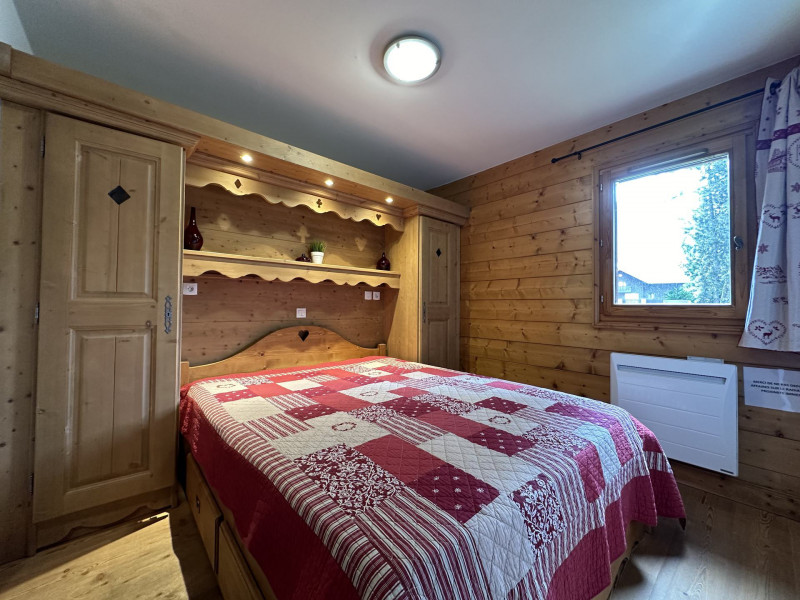 _lv_images__lot_0100030947_06_3425925