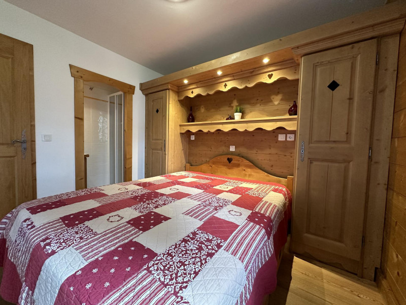 _lv_images__lot_0100030947_07_3713899