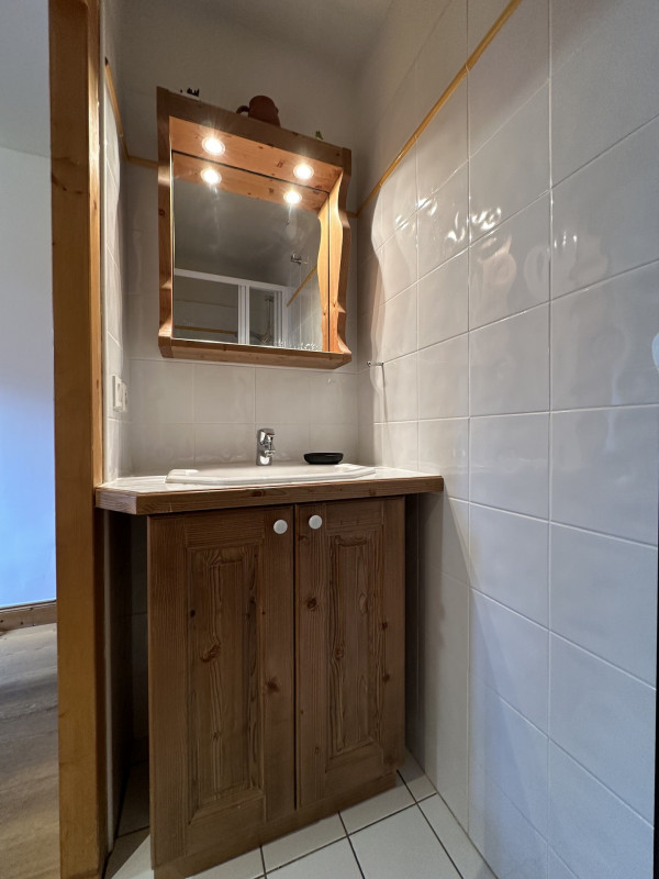 _lv_images__lot_0100030947_08_3658288