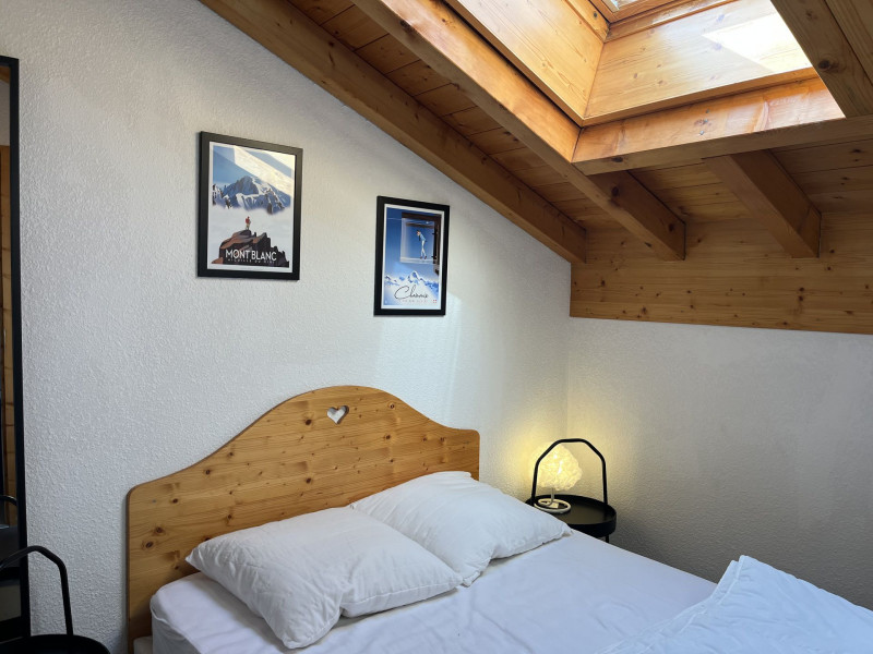 _lv_images__lot_0100041385_08_3714012