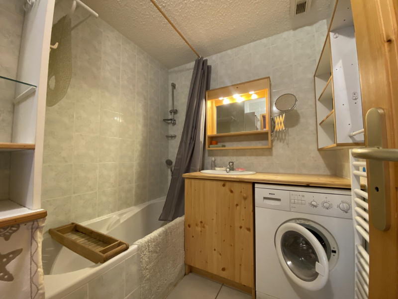 _lv_images__lot_0100041815_12_3493473