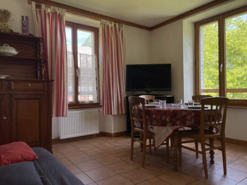 _lv_images__lot_0100160805_01_3250204