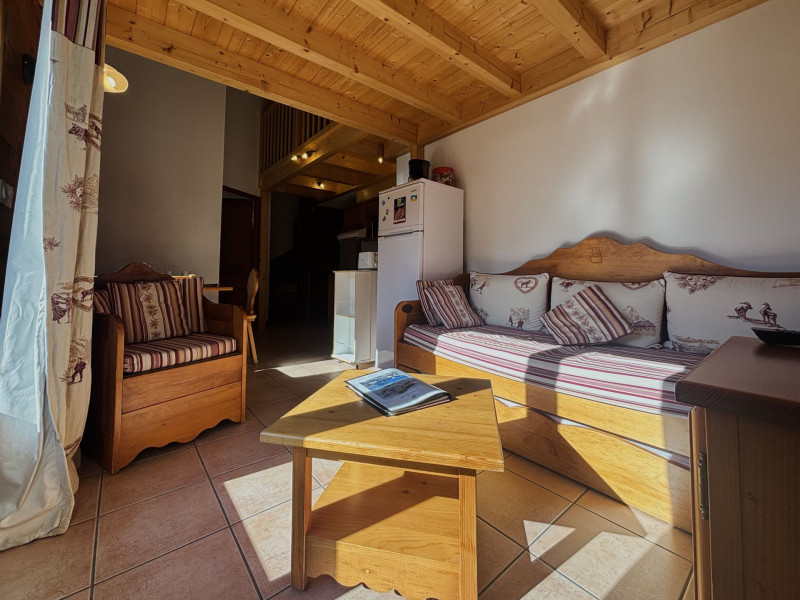 _lv_images__lot_0100301604_06_3240677 _lv_images__lot_0100301604_06_3240677