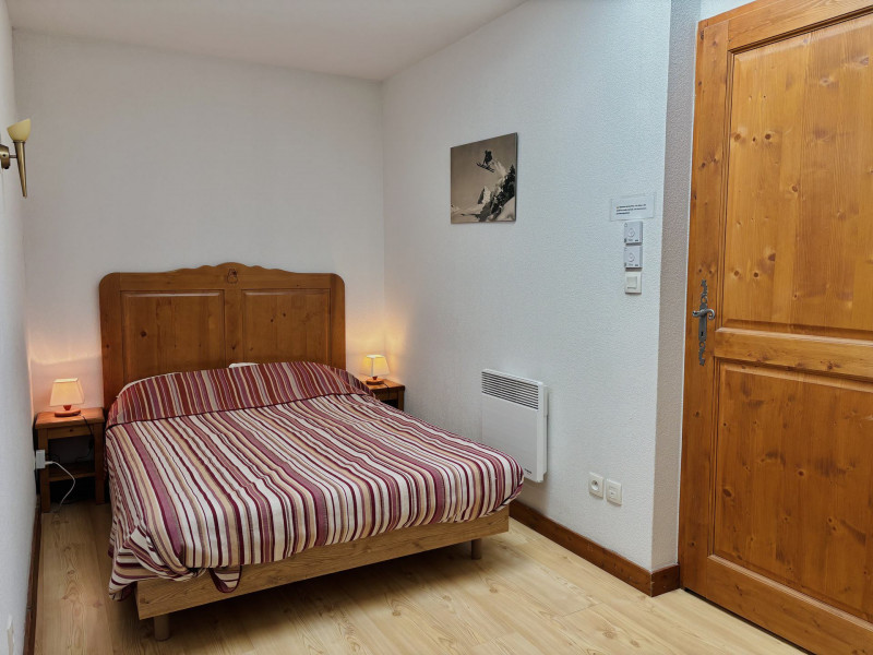 _lv_images__lot_0100301604_09_3476492