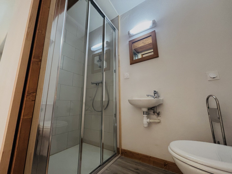 _lv_images__lot_0100301604_10_3629785