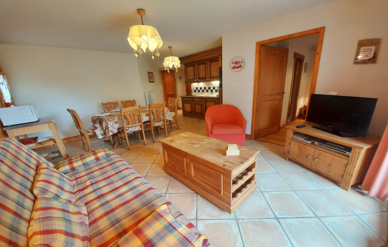 _lv_images__lot_0100320827_01_4068681