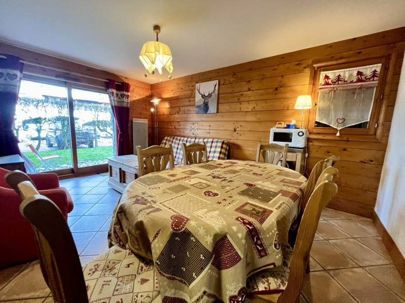 _lv_images__lot_0100320827_04_3562843