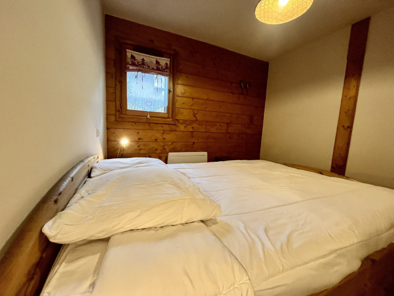 _lv_images__lot_0100320827_09_3223320