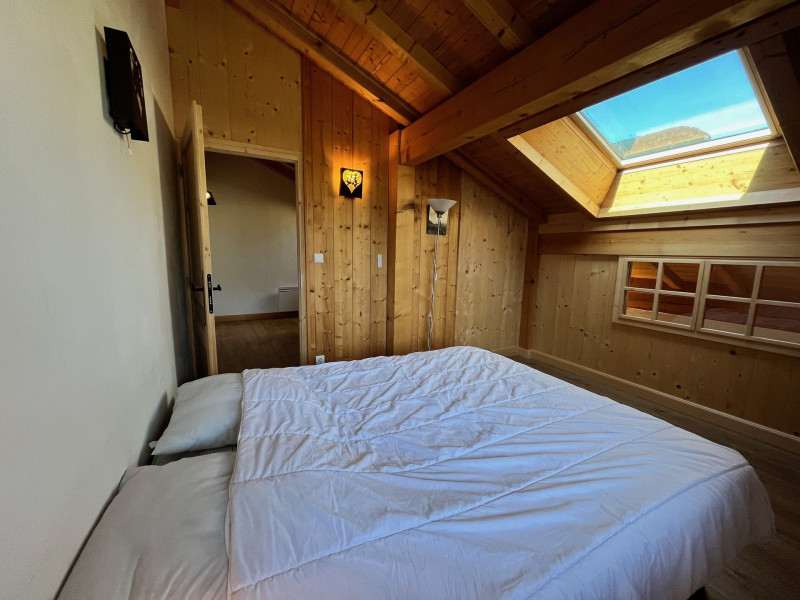 _lv_images__lot_0100431813_11_3244623