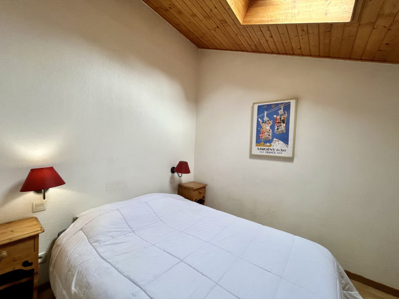 _lv_images__lot_0101021500_09_3591590