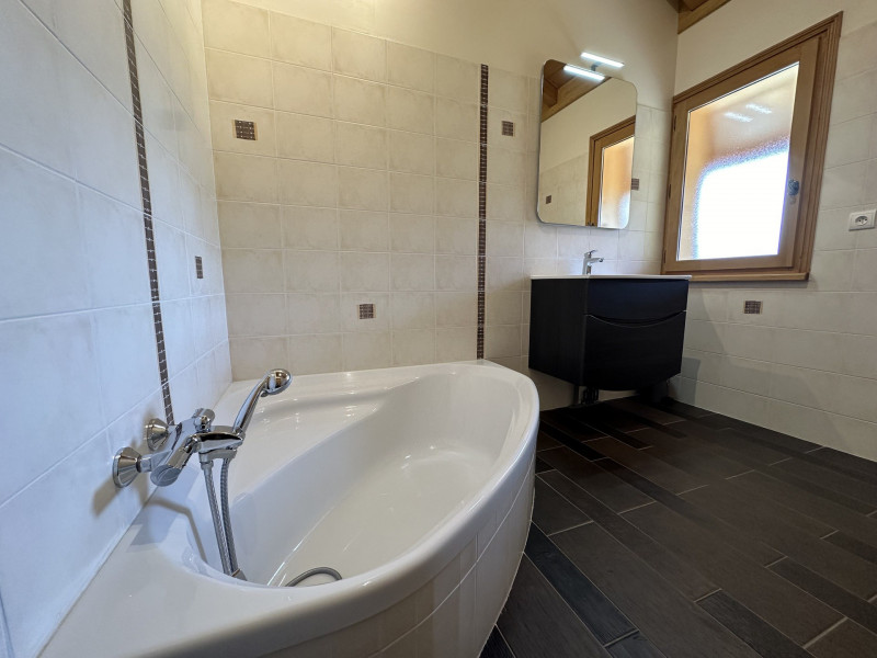 _lv_images__lot_0101207410_09_3629141