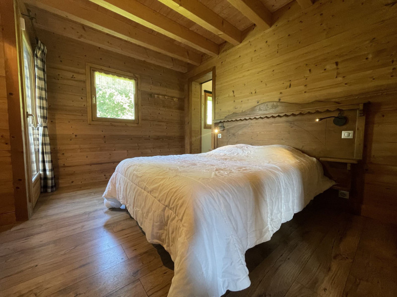 _lv_images__lot_0107011390_06_3715927