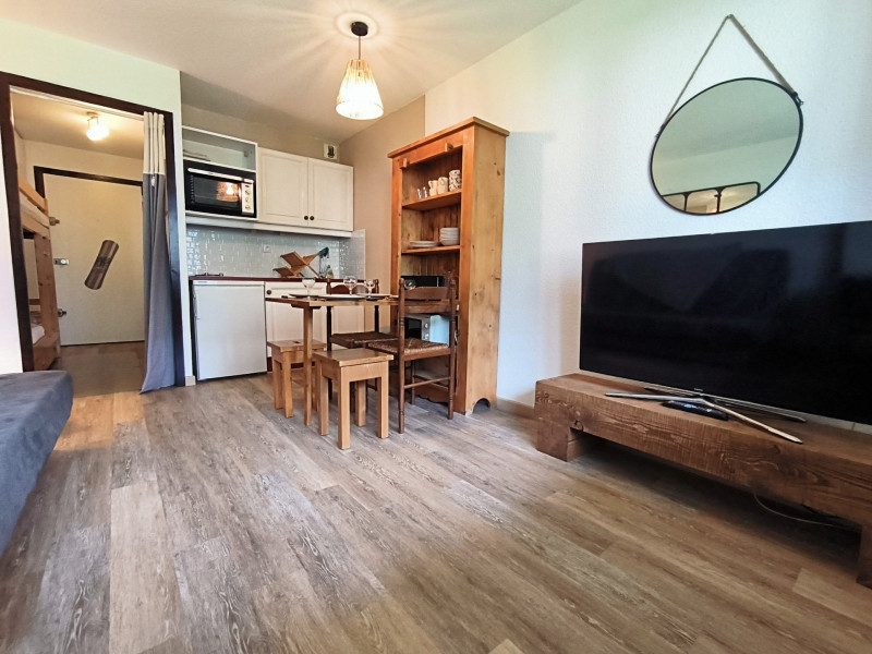 _lv_images__lot_0109021822_01_3592165