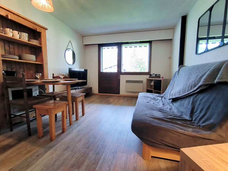 _lv_images__lot_0109021822_02_3560686