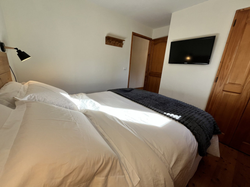 _lv_images__lot_0109021827_09_3308882