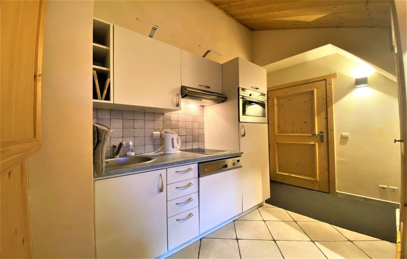 _lv_images__lot_0109021838_08_3383231