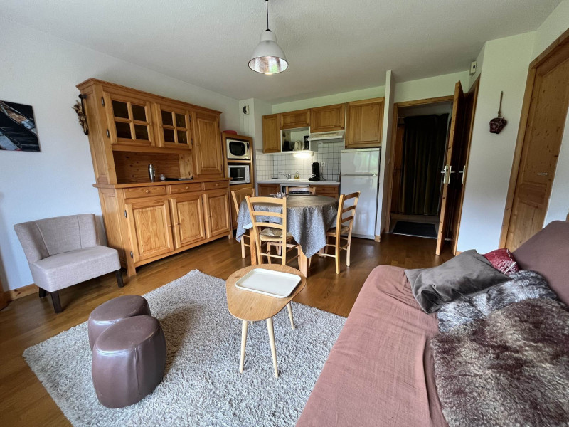 _lv_images__lot_0109021845_09_3710928