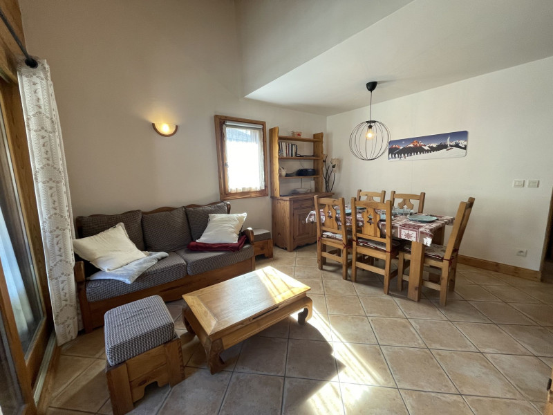 _lv_images__lot_0109021861_04_4013067