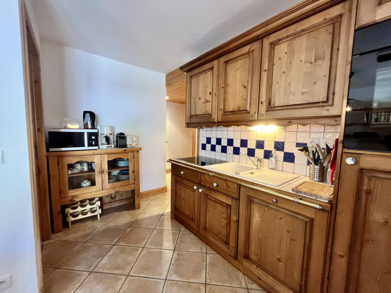 _lv_images__lot_0109021861_05_3720001