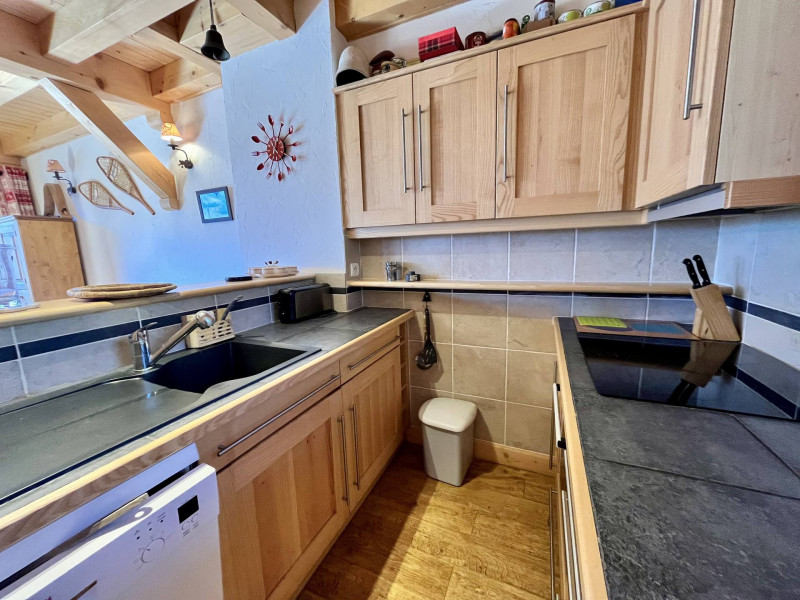 _lv_images__lot_0109021870_03_3385047